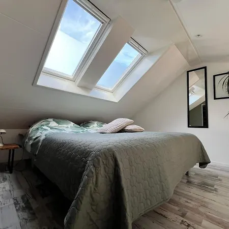 Holiday home Vorstelijk *